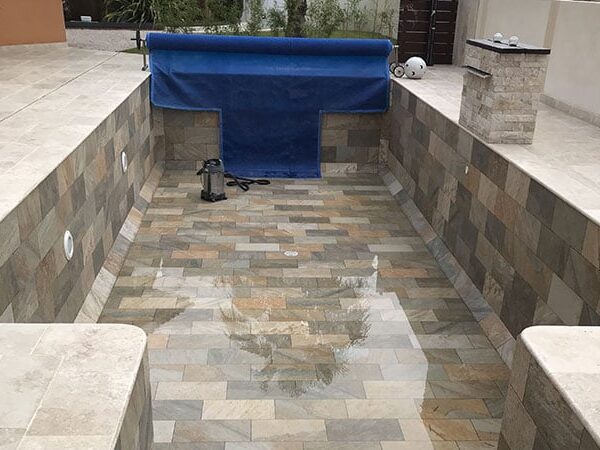 Maçonnerie bassin de piscine - Maçonnerie et gros oeuvre - site SBCR